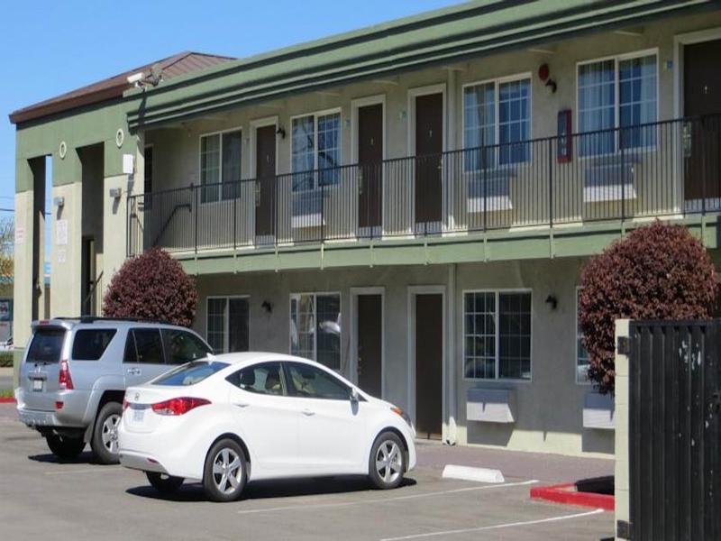 American Inn סטוקטון מראה חיצוני תמונה