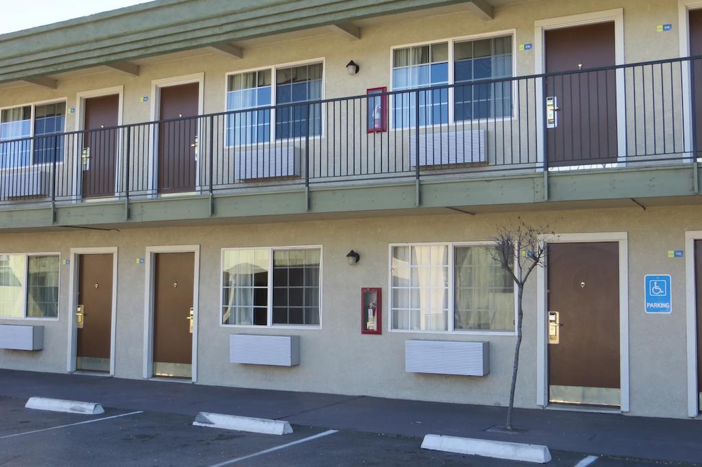 American Inn סטוקטון מראה חיצוני תמונה