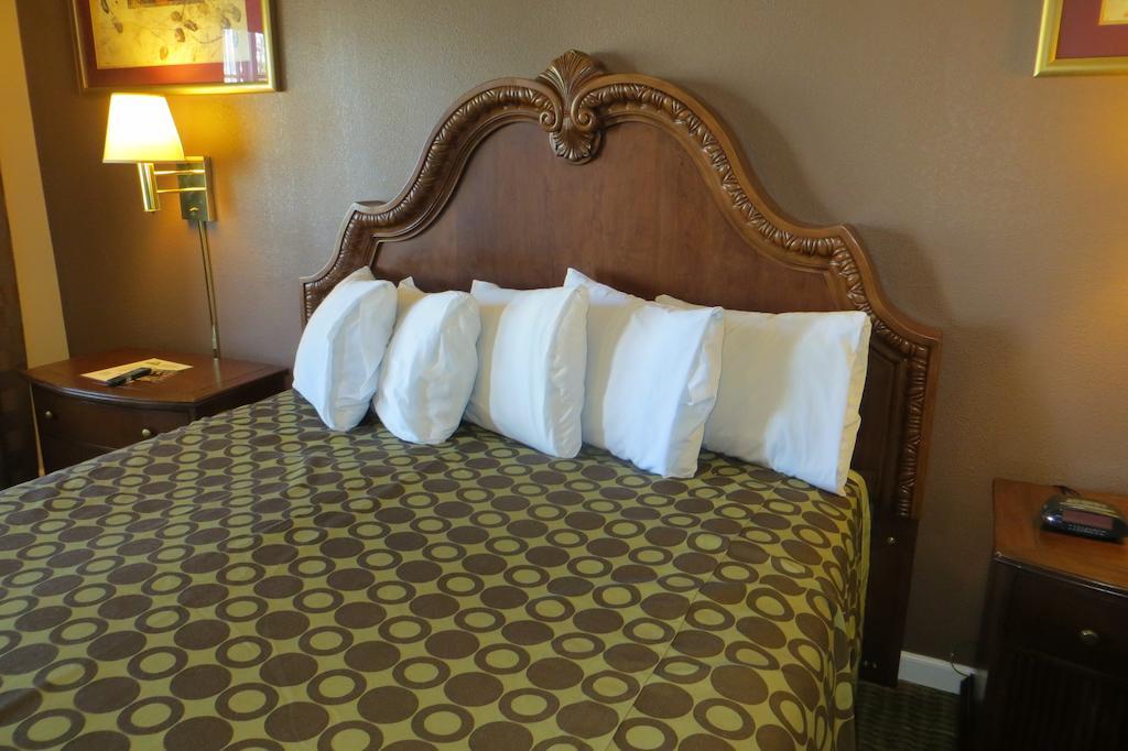 American Inn סטוקטון מראה חיצוני תמונה