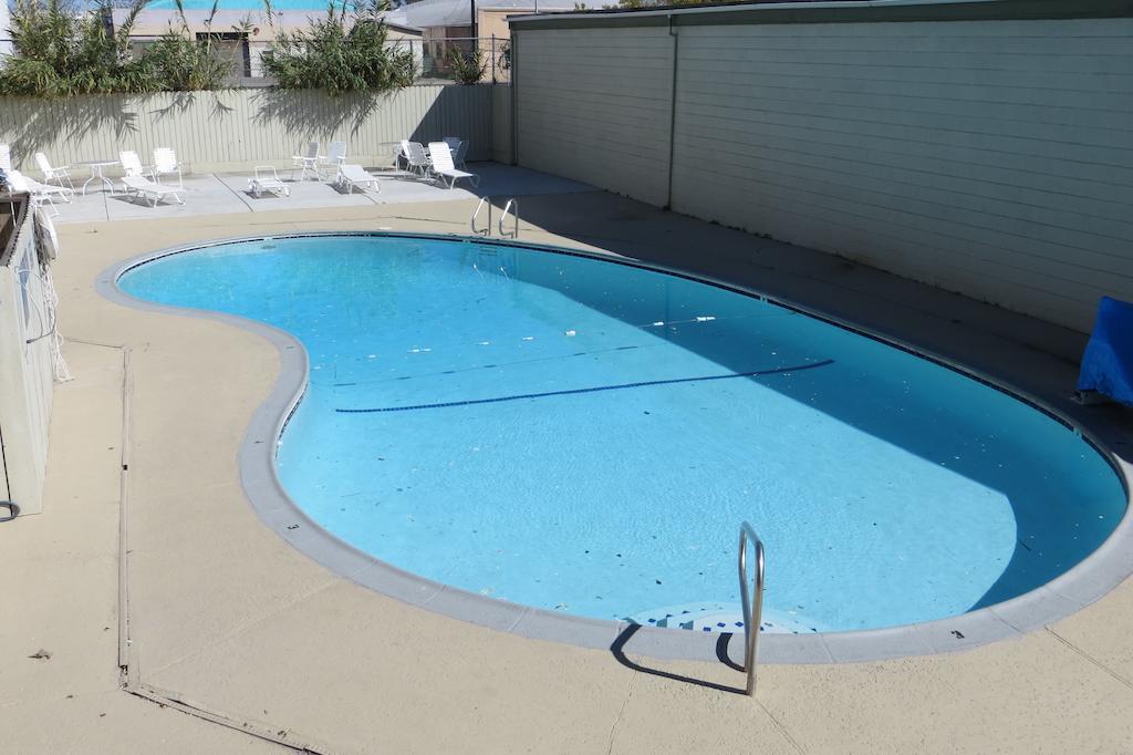 American Inn סטוקטון מראה חיצוני תמונה